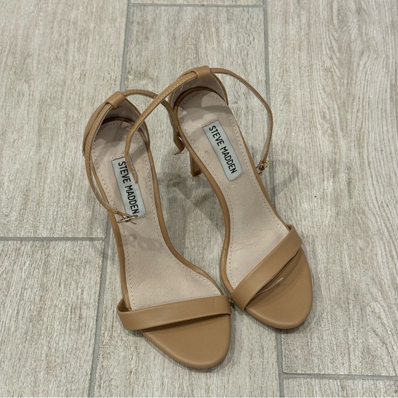 Steve Madden Heels - Picture 3 of 6
